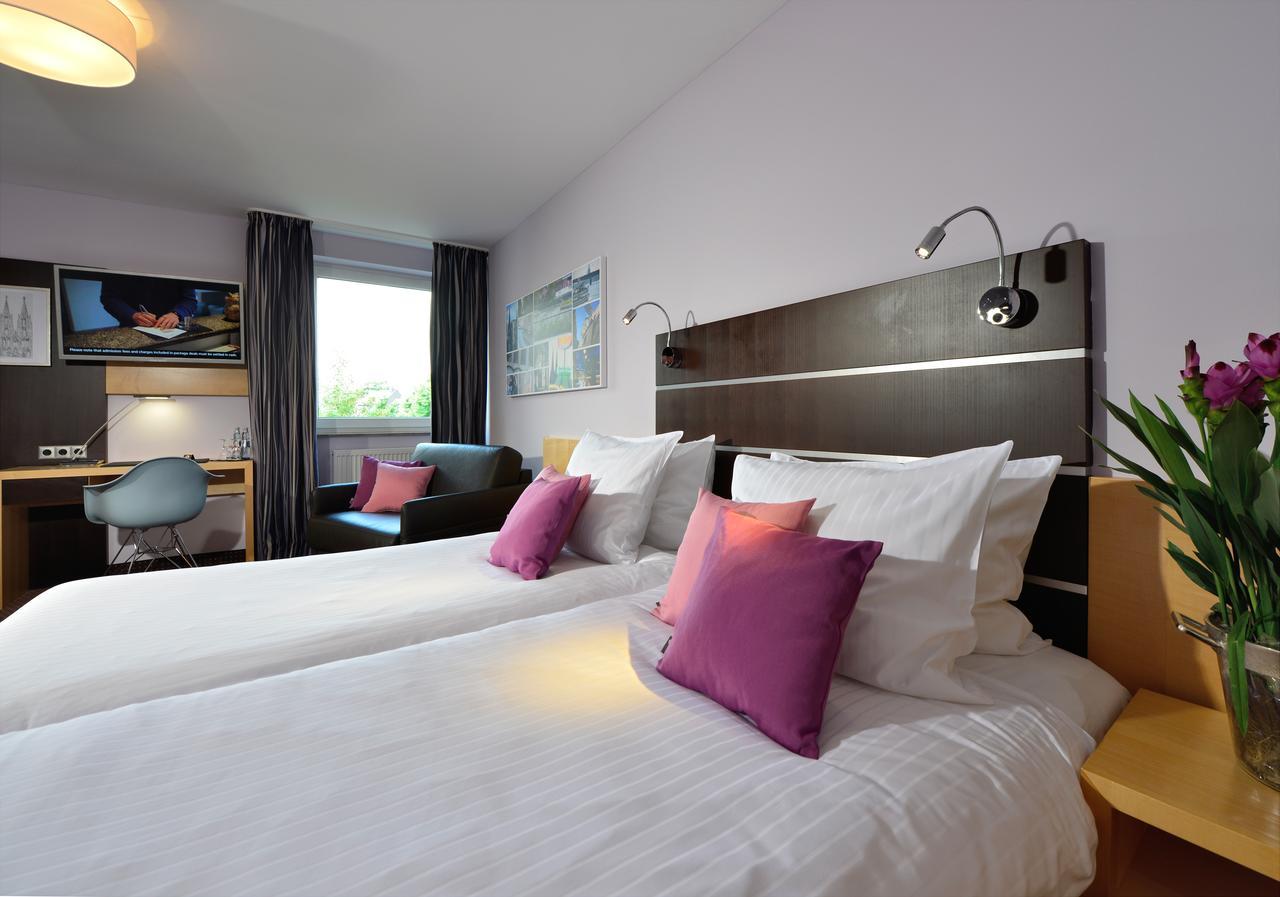 Hotel Uhu Garni Cologne Extérieur photo