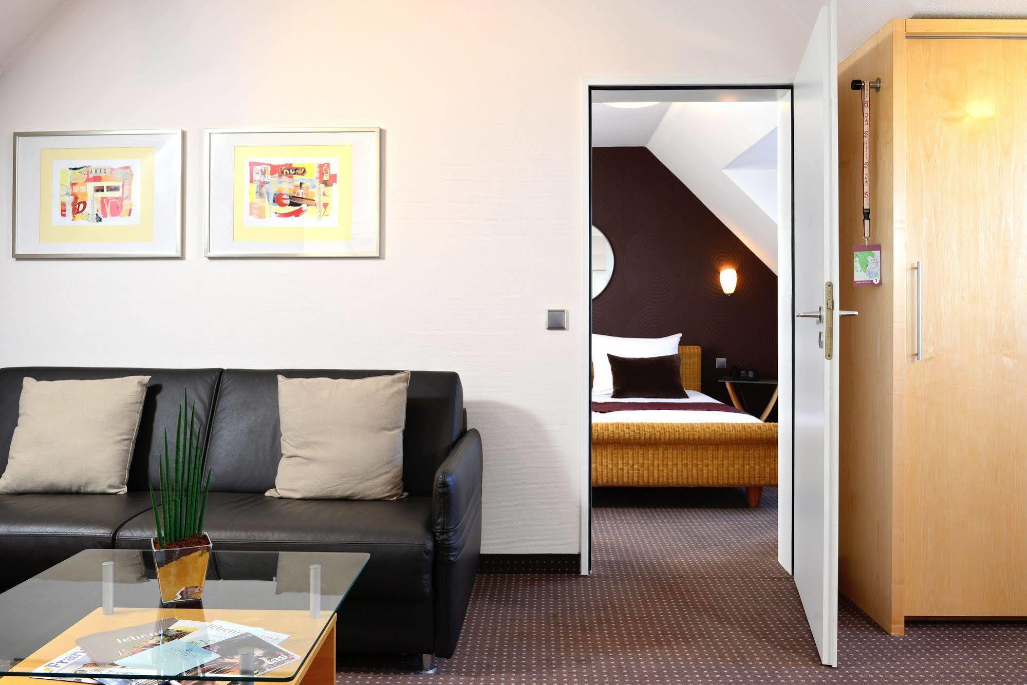 Hotel Uhu Garni Cologne Extérieur photo