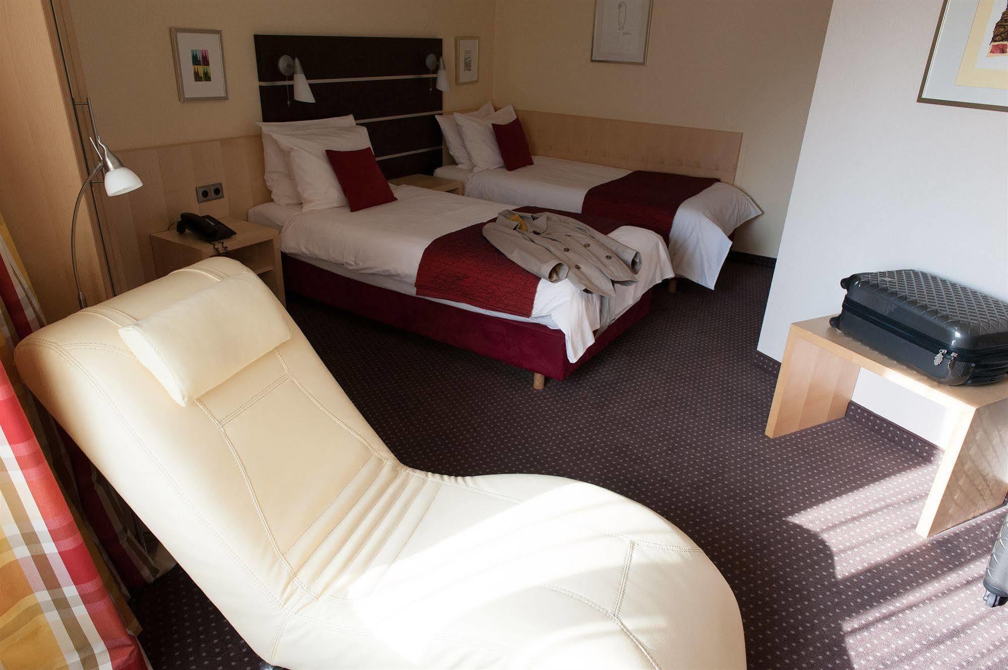 Hotel Uhu Garni Cologne Extérieur photo